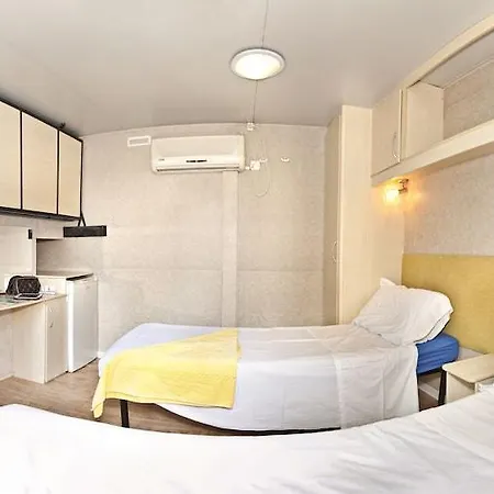 جولي كامبينج إن تاون فندق البندقية