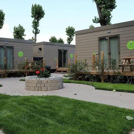 Glamping Hu In Town