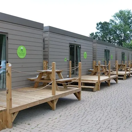 호텔 졸리 캠핑 인 타운 3*