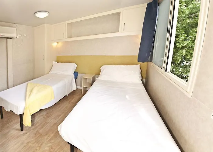 Hotel Hu In Town